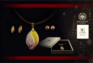 Unique handmade artworks. Incentive lines, the creative process is characterized by automatism. Egyedi, kézzel gyártott műremekek. Ösztönös vonalak, az alkotó folyamatot automatizmus jellemzi.